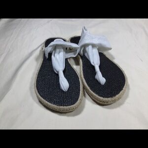 Nahlo White Shimmer Memory Foam Ganika Yoga Sandals - 9